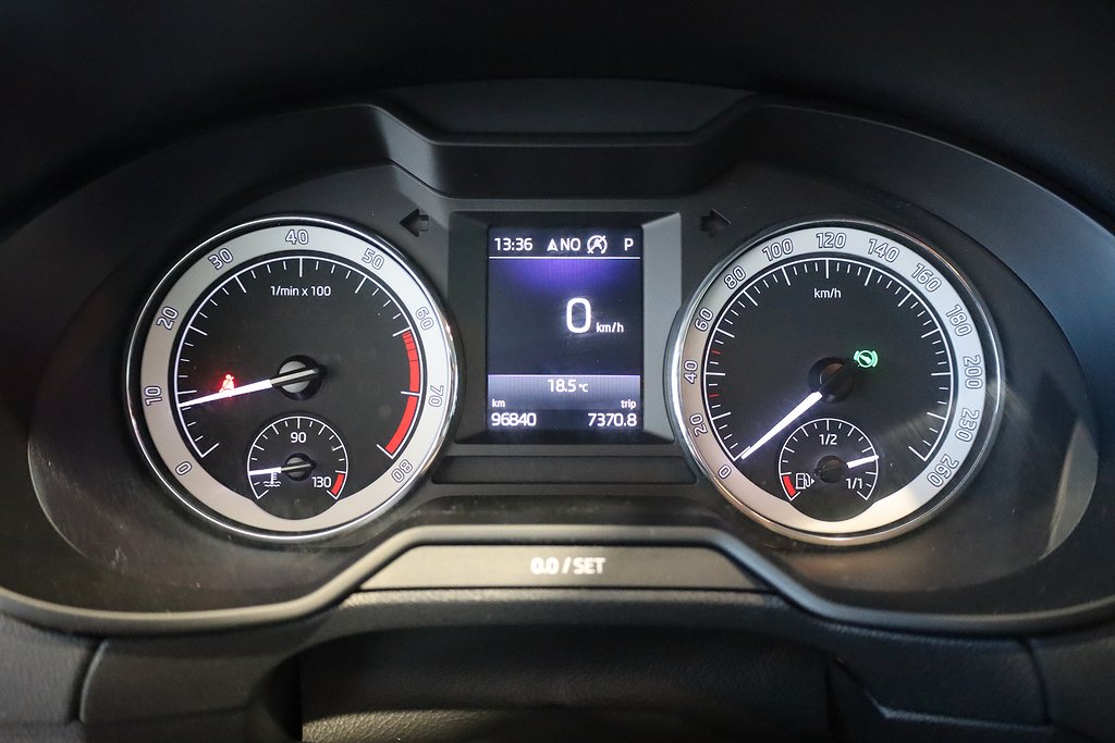 Skoda Octavia 2.0 TSI AUT Sport EDT Navi Kamera Drag Värmare Canton 2019