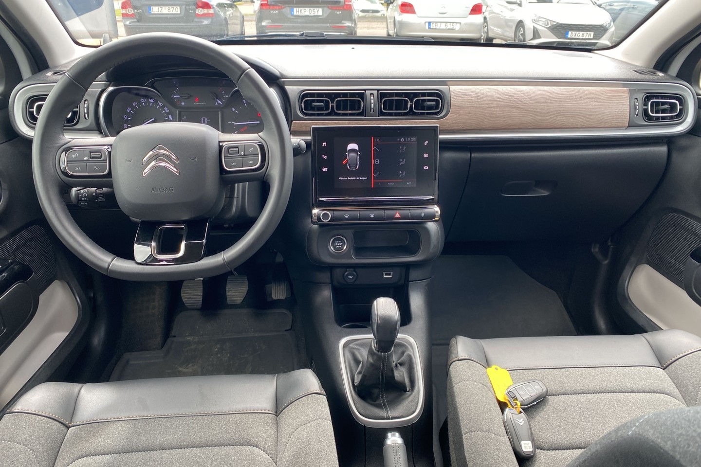 Citroen C3 Shine Puretech 82 HK 2023, bild 7/42