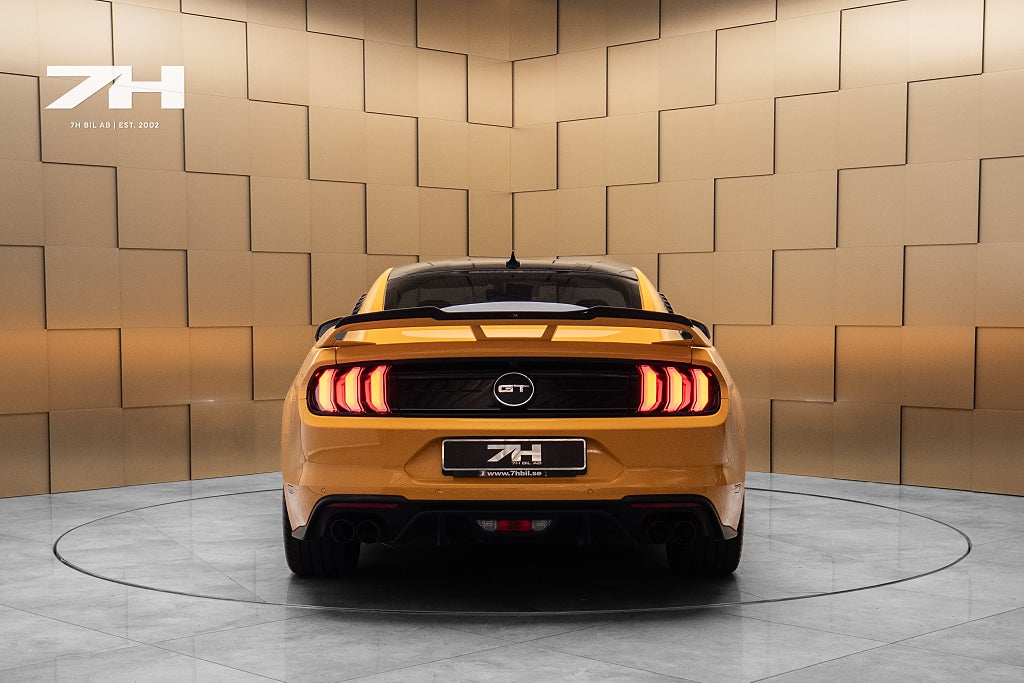 Ford Mustang GT 5.0 V8 Performance  / Vent. Stol / B&O / Kolfiber