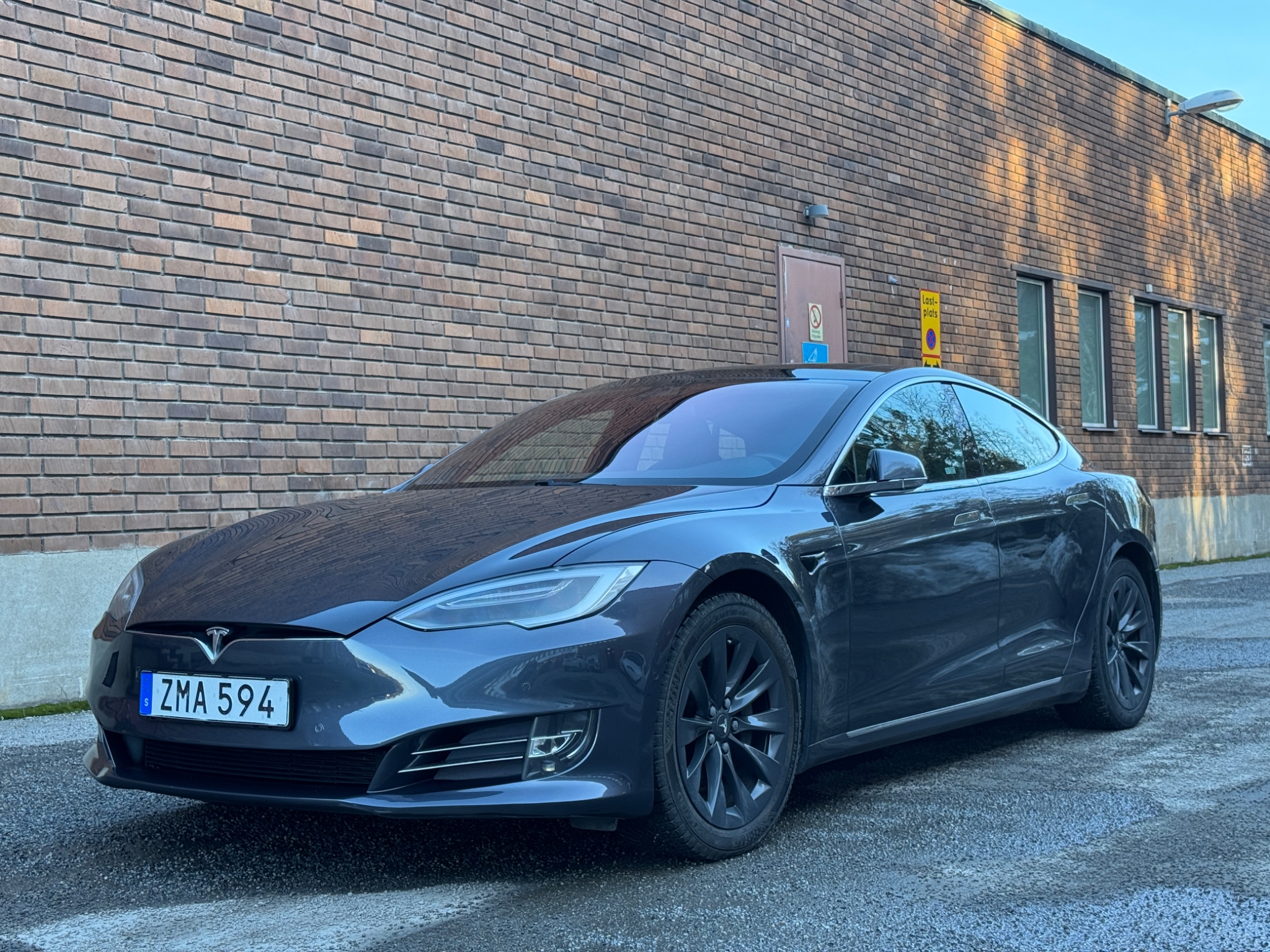Tesla Model S