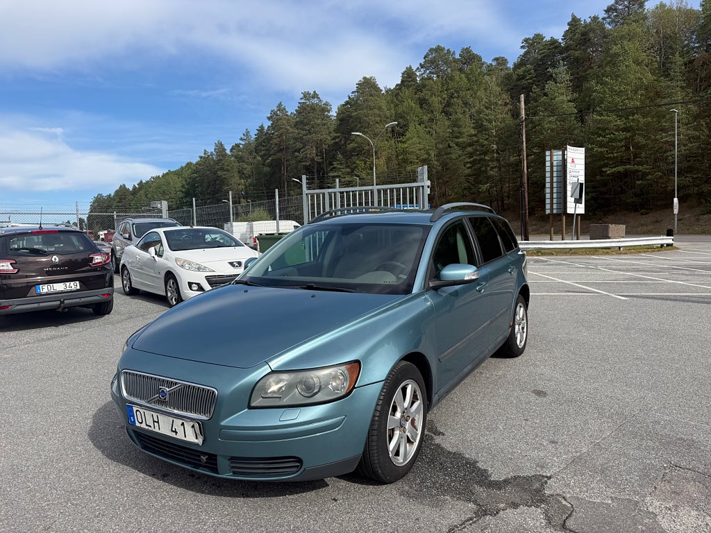 Volvo V50 D5 180hk Automat Kinetic Dragkrok M-Värmare
