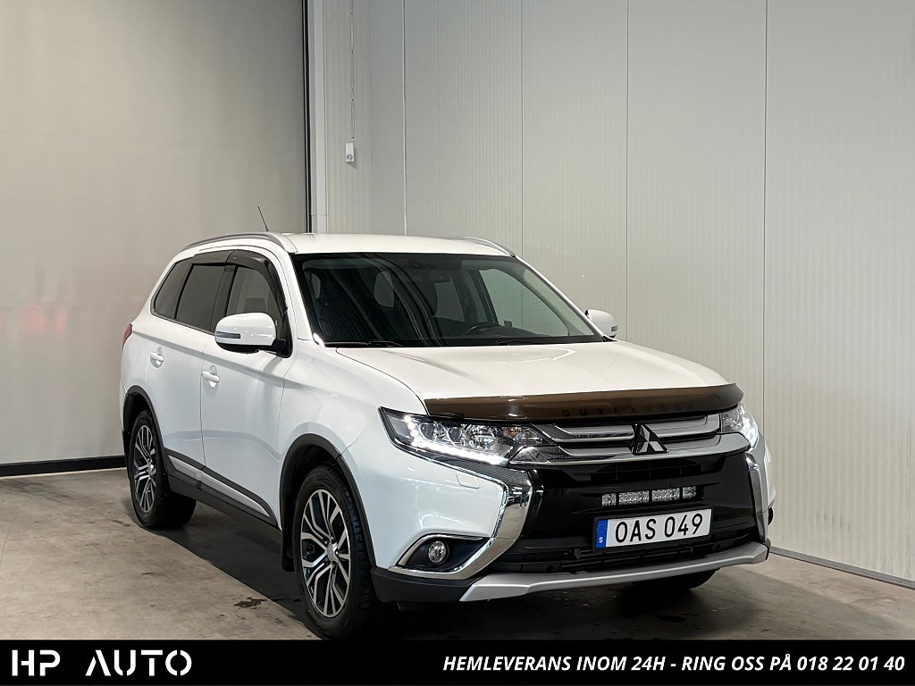 Mitsubishi Outlander 2.2D 4WD Business 7-sits Drag M-värm Skinn LED-ramp S&V