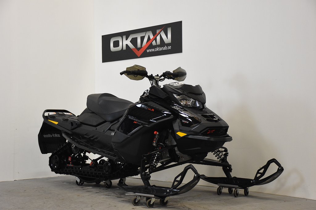 Ski-Doo Renegade X-RS900 ACE Turbo R Blk