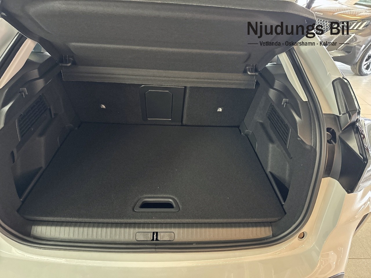 Citroen C4 1.2 PureTech MAX Automat demo 2025, bild 5/36