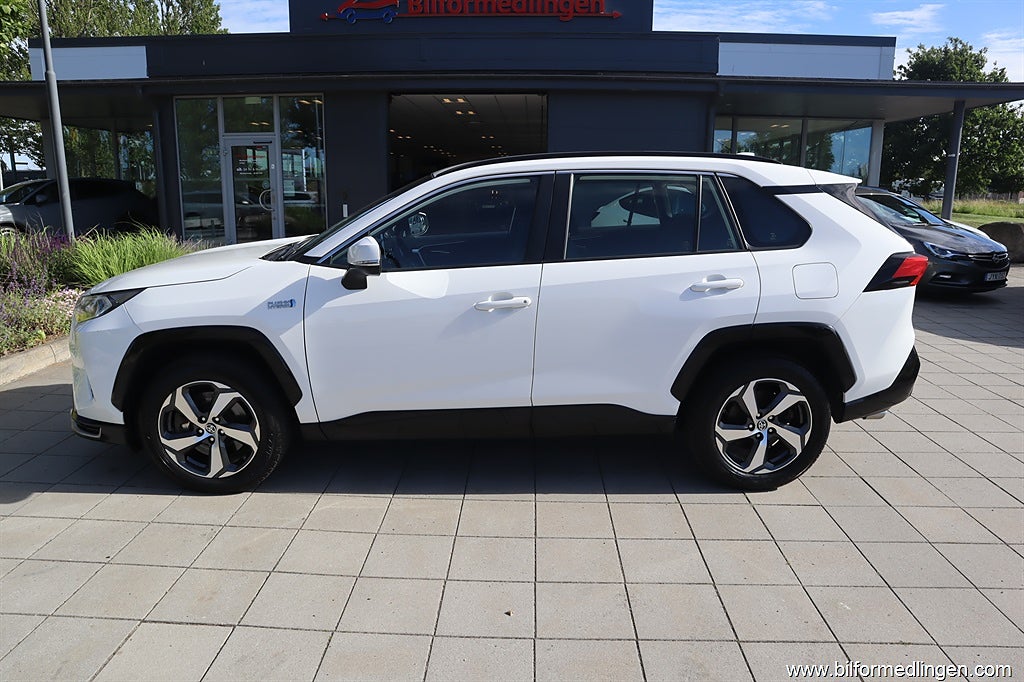 Toyota RAV4 Plug-in Hybrid 5-door 306hk Aut Active Drag Svensksåld