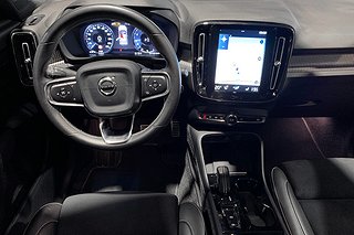 SUV Volvo XC40 14 av 25