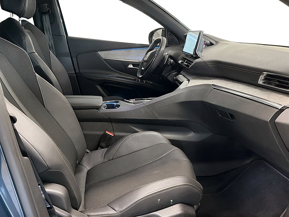 Bild på Peugeot 3008 GT 1.2 PT 130hk Aut EL-BAKLUCKA NAVI