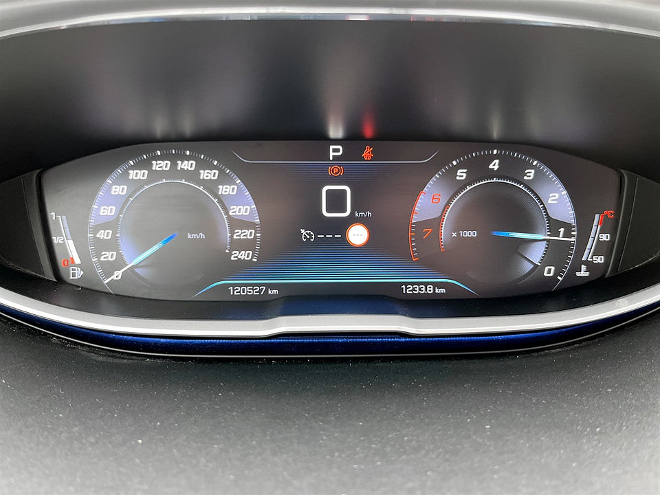 Bild på Peugeot 5008 Active 1.2 PT 130hk Aut VÄRMARE DRAG