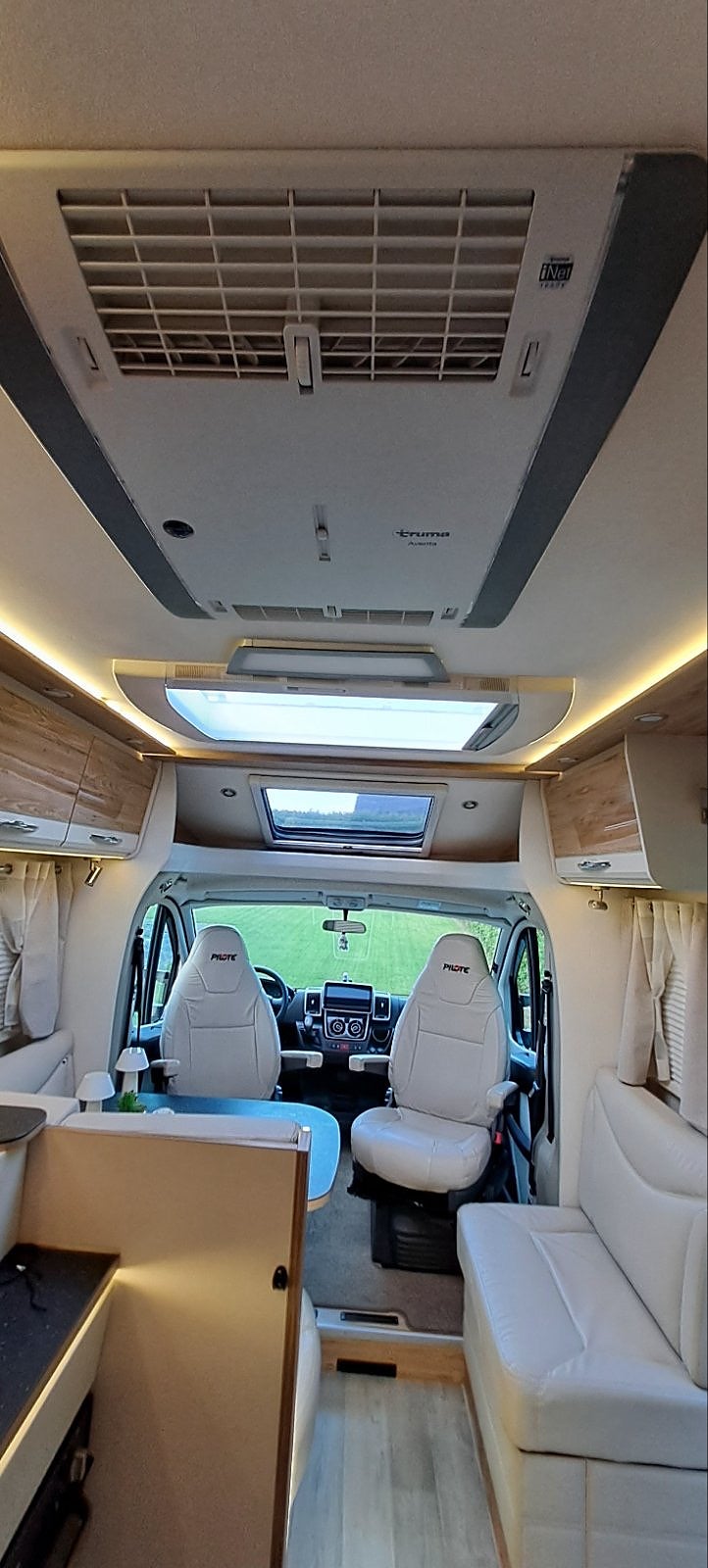 Pilote P740GJ 2018 - miniatyr 10