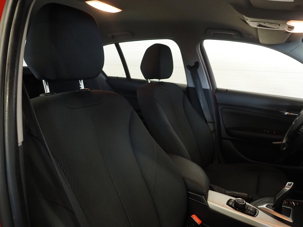 BMW 116 d 5-dörrars Steptronic  Automat P-Sensorer 2013