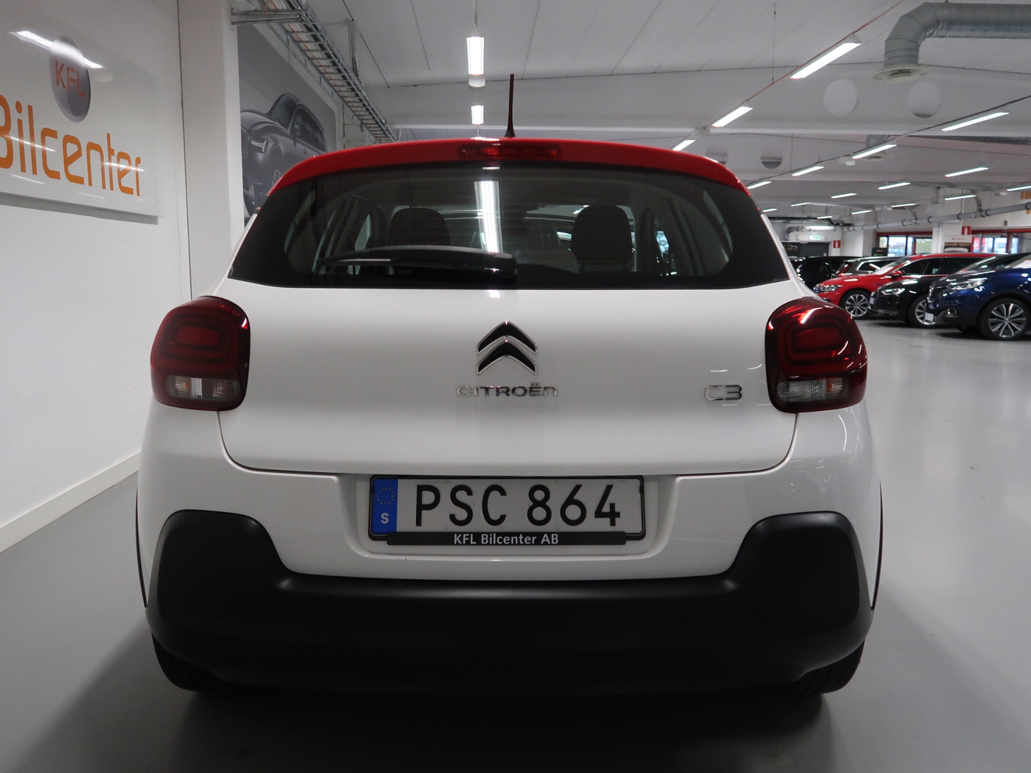Citroen C3 1.2 PureTech 110 2018, photo 7/10
