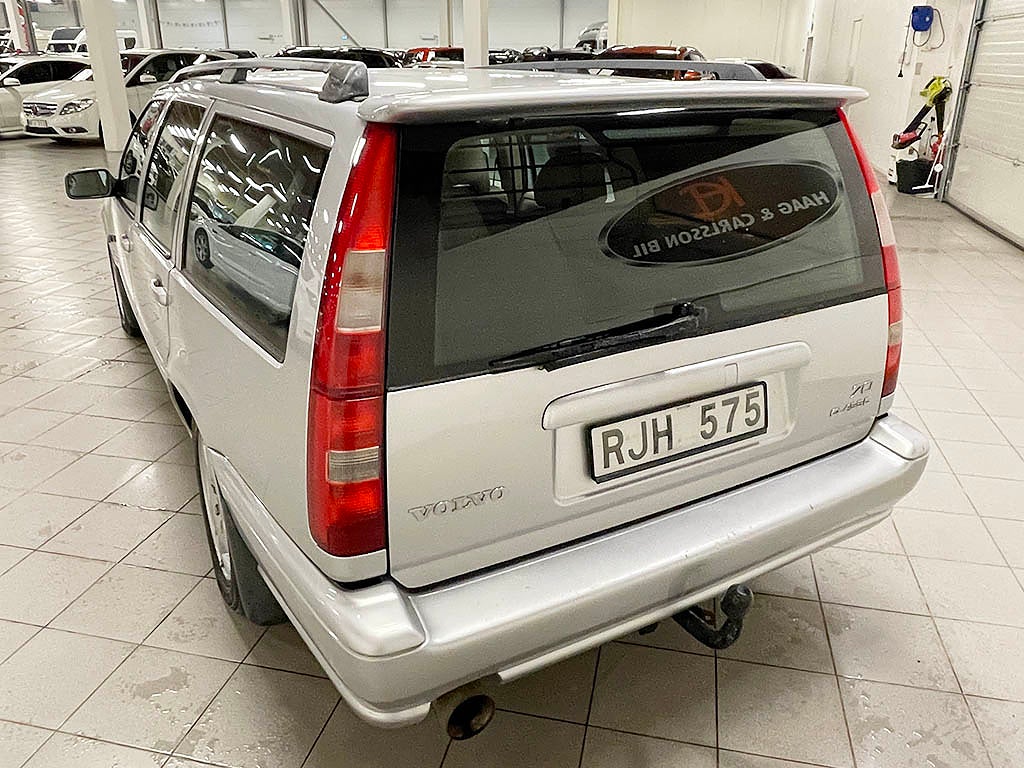 Volvo V70 2,4