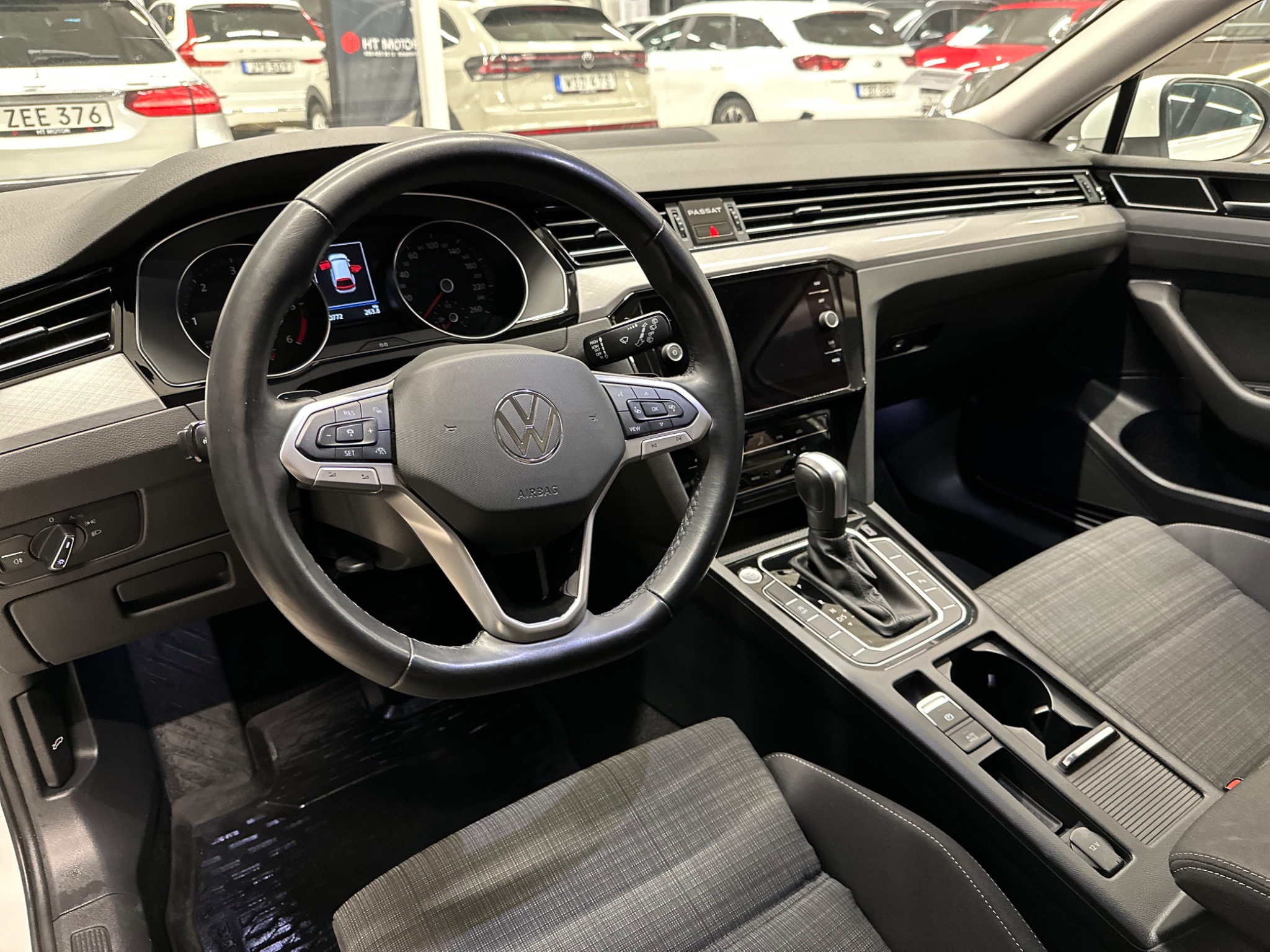 Volkswagen Passat 2022, bild 6/39