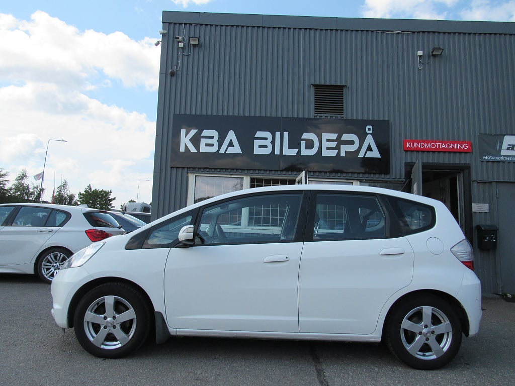Honda Jazz 1.3 i-VTEC 99hk  0% Ränta