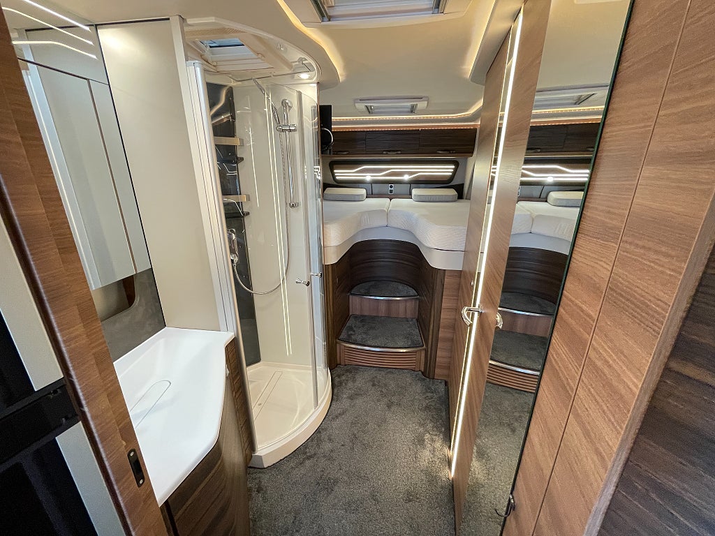 Knaus 900 LEG Sun I / Hydraul-ben /AC- Bodel/Solcell x8 / litium / Inv - Knaus