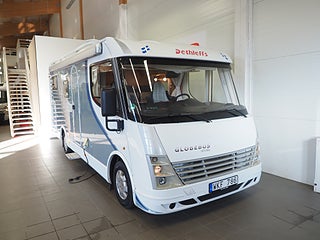 Husbil-integrerad Dethleffs Globebus 1 av 20
