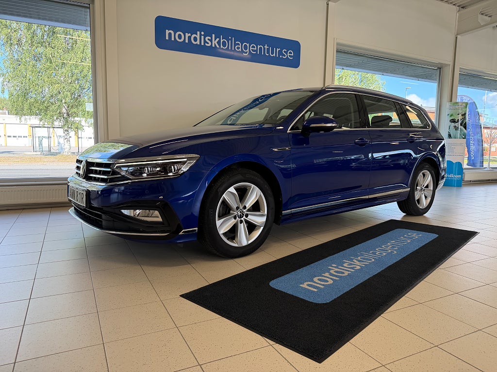 Volkswagen Passat 2.0TDi 200hk Aut 4Motion Kombi Executive R-Line*4400mil