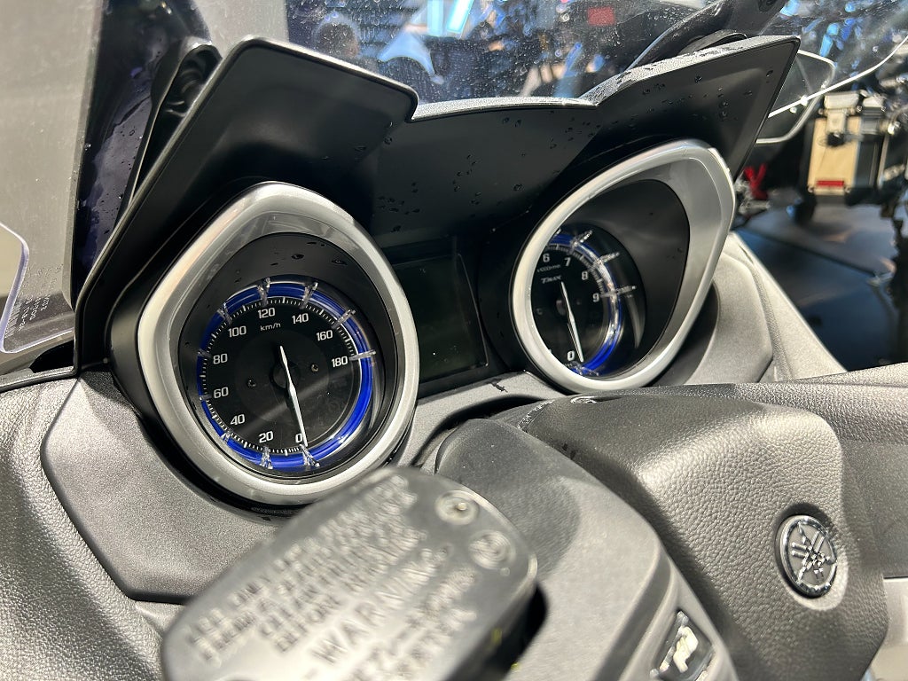 Yamaha T-Max 500 DX 3,45%/20 mil/Nyservad