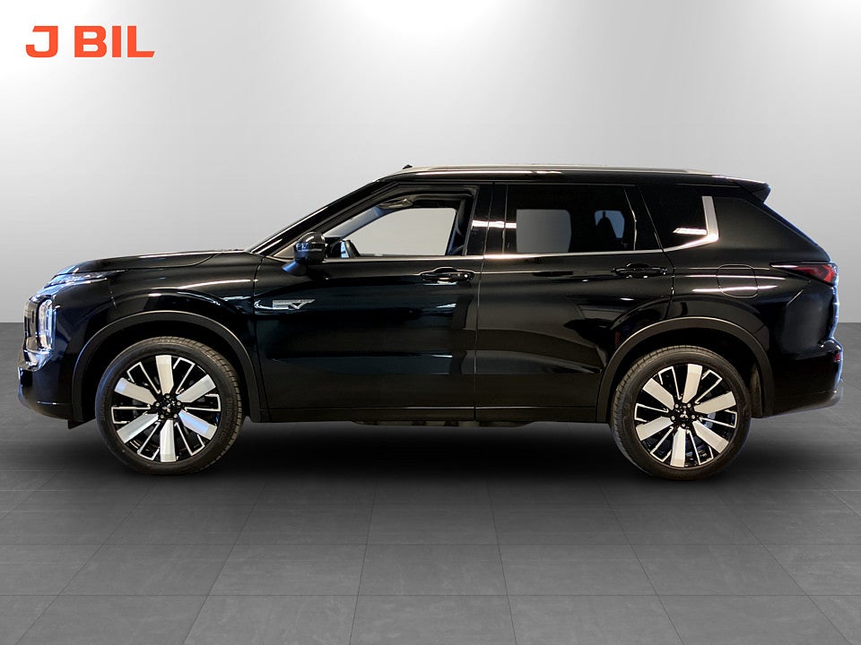 Bild på Mitsubishi Outlander Instyle PHEV 306k Aut 4WD PANO B-KAMERA