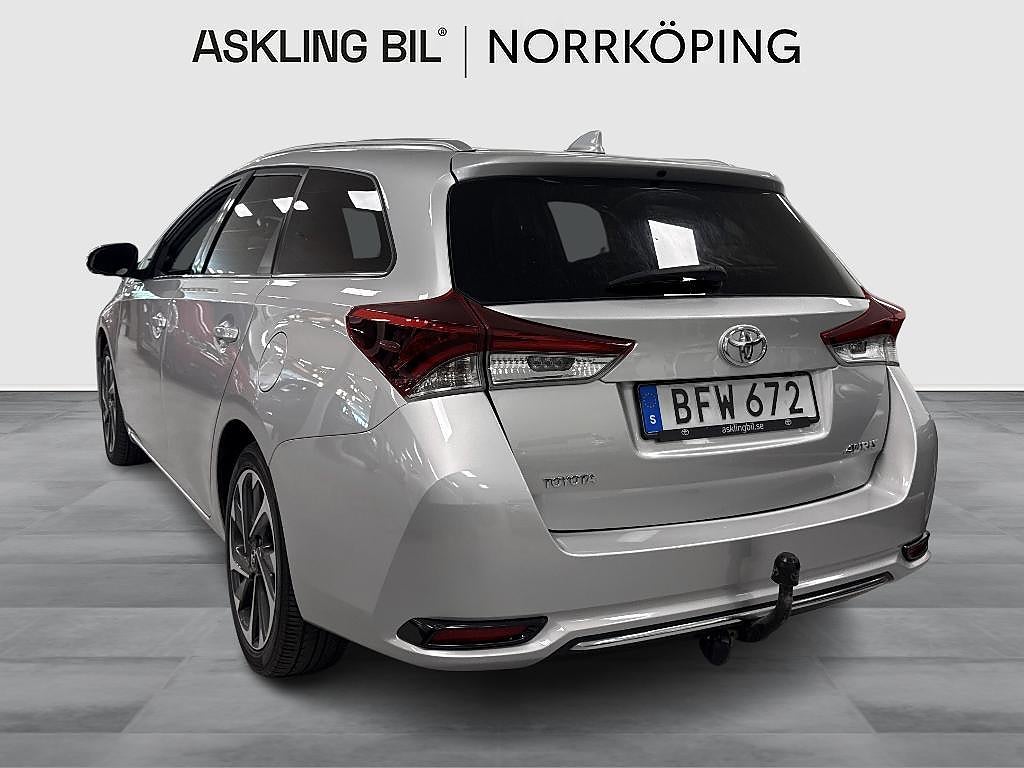 Toyota Auris 2016 - miniatyr 2