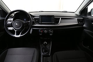 Halvkombi Kia Rio 17 av 24