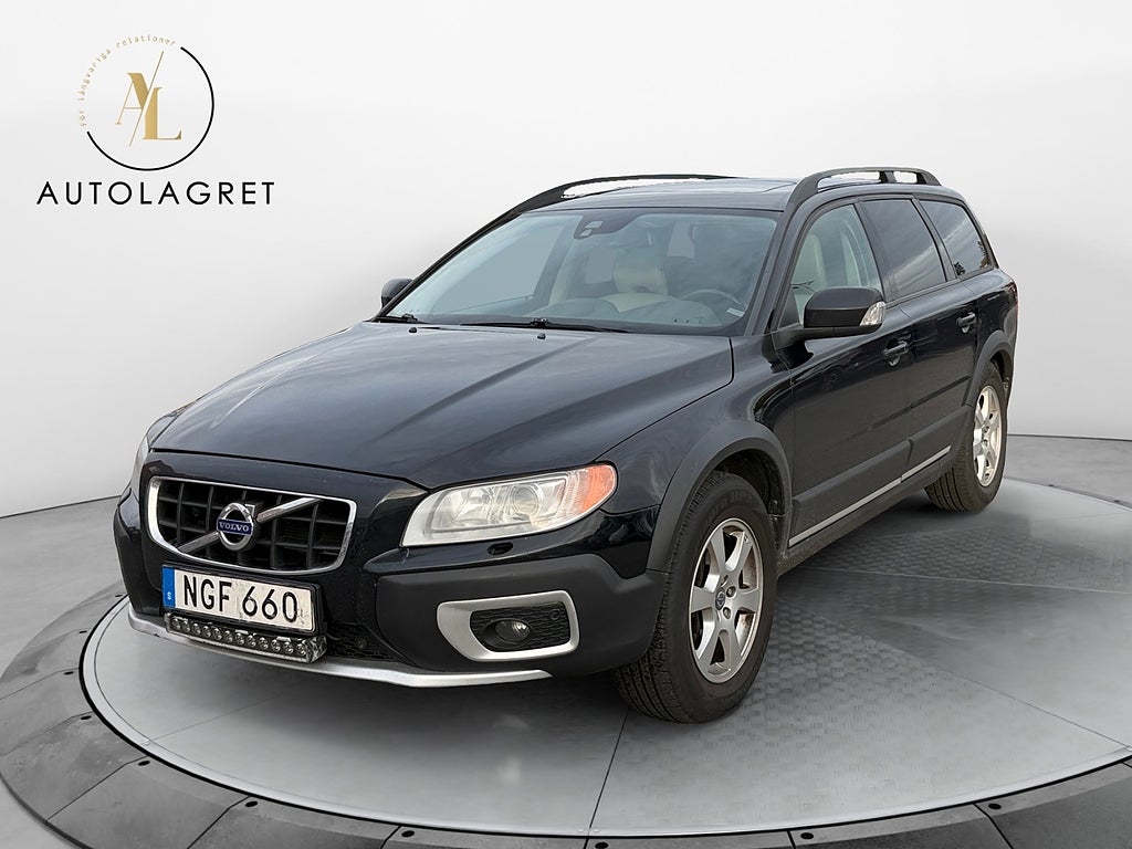 Volvo XC70 D5 AWD 215HK Skinn Taklucka Dragkrok Navi Euro 5