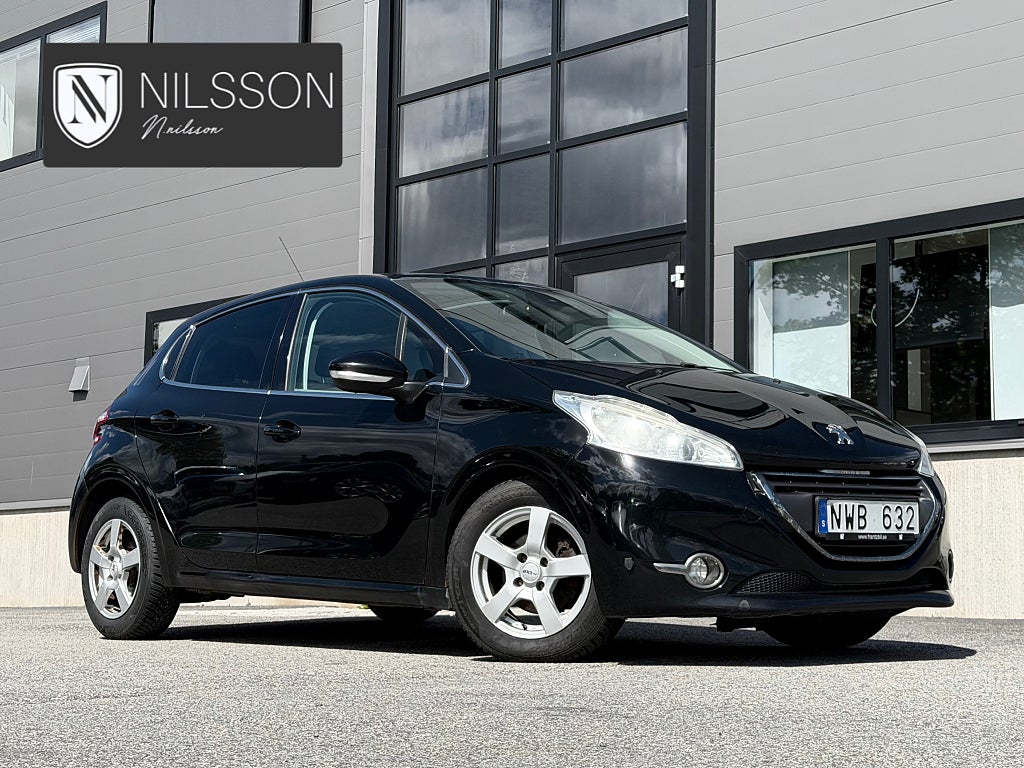 Peugeot 208 5-dörrar 1.6 e-HDi 92 8v EGS 92hk Automat Pano Låg skat