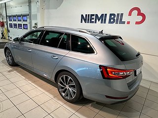 Skoda Superb Kombi 4x4 Business L&K Canton Drag Dvärm SoV