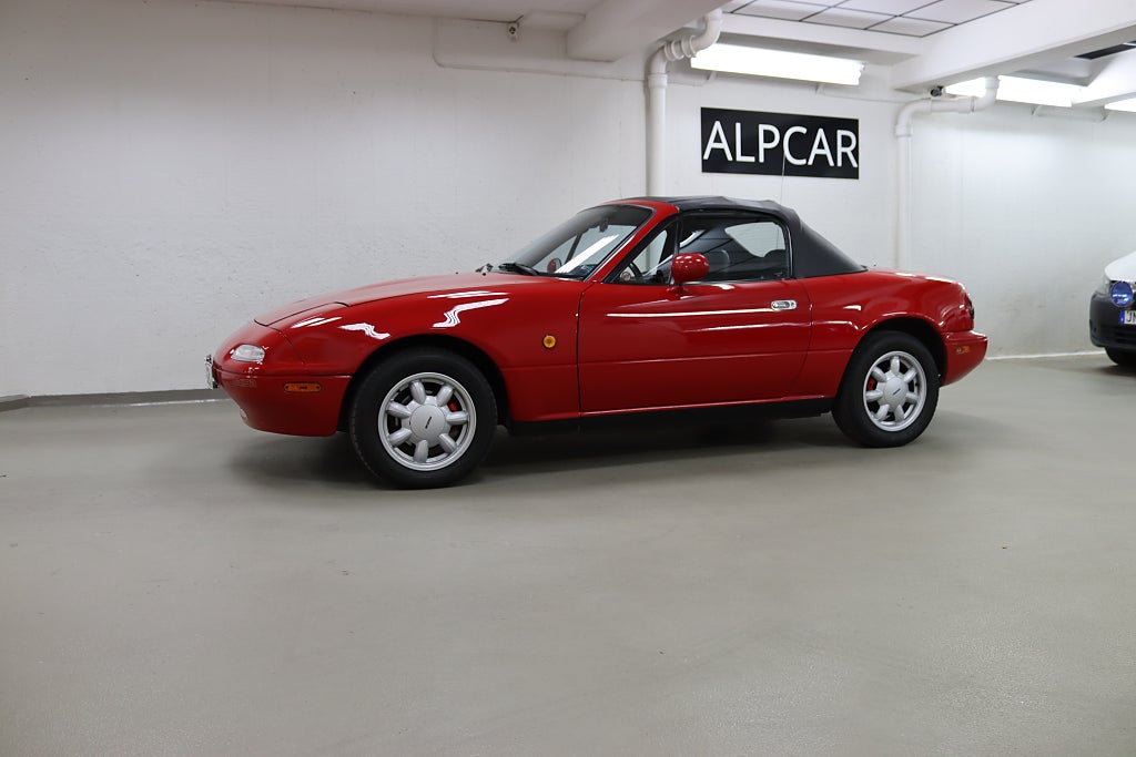 Mazda MX-5 1.6 115HK SVENSKSÅLD 13500 MIL