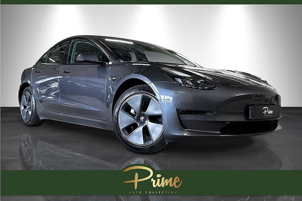 Tesla Model 3 Long Range AWD Sv-Såld Autopilot Kamera