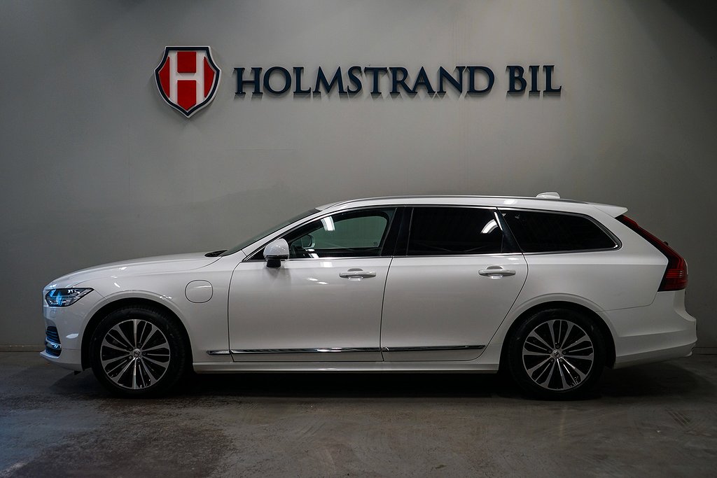 Volvo V90 Recharge T6 AWD 350hk Core Bright Drag Kamera Värme
