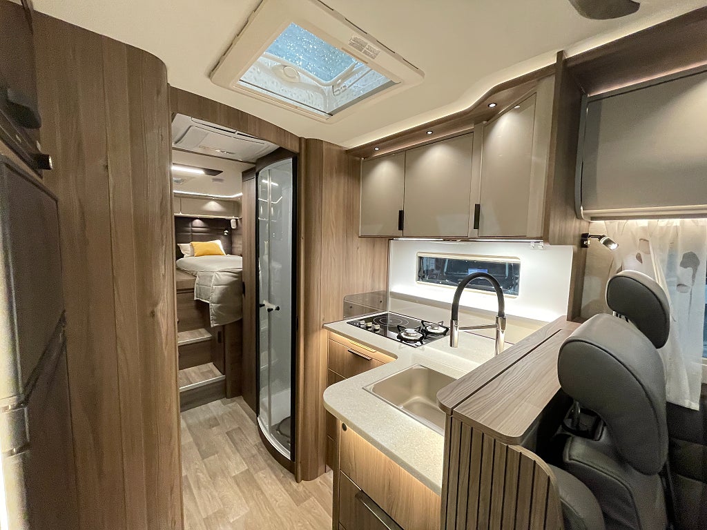 Kabe TMRI 830 LGB Imperial /Drag/Cinderella/Bakhjulsdriven 190hk - Kabe