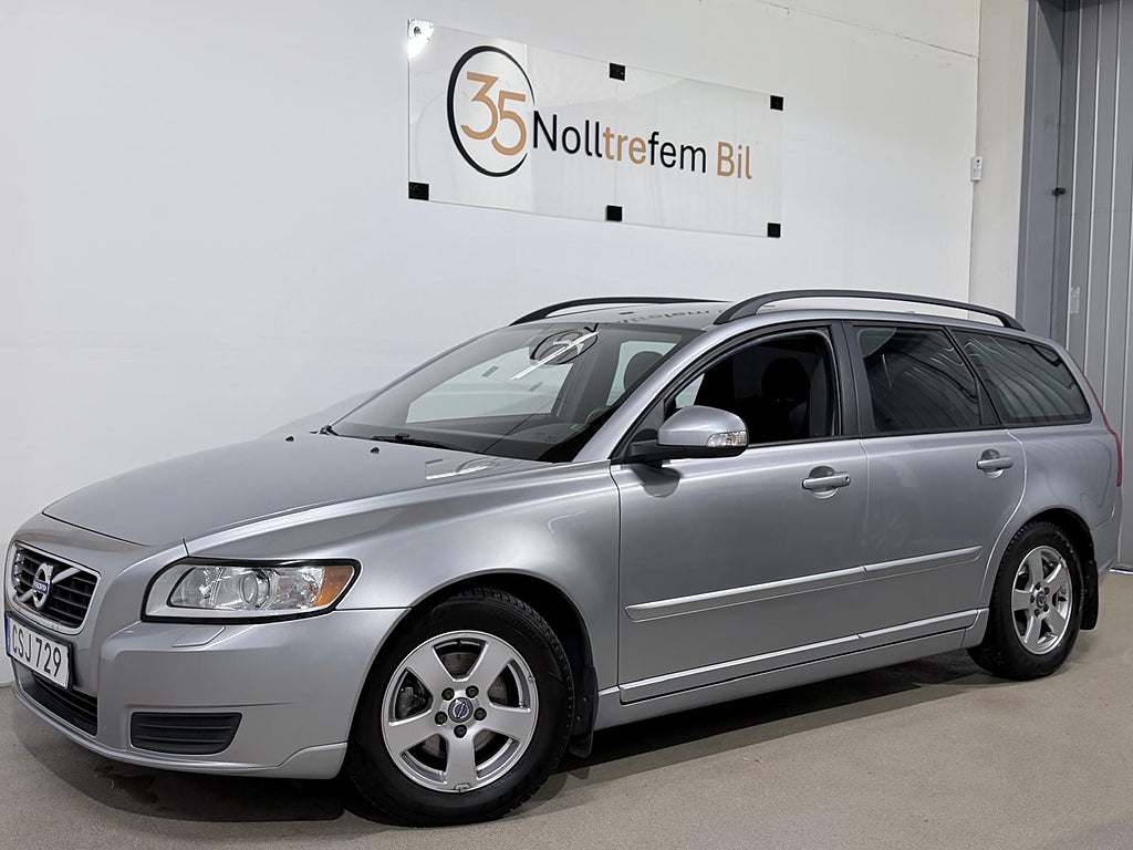 Volvo V50 D2 Kinetic NyServ, Nybes