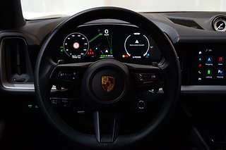 SUV Porsche Cayenne 17 av 32