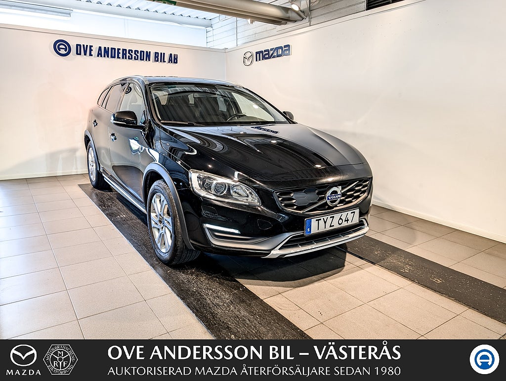 Volvo V60 Cross Country D4 Momentum (190) Dragkrok|Dieselvärmare|Kamrem Bytt