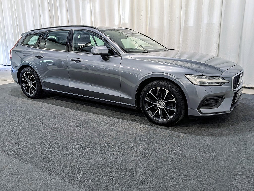 Volvo V60 D4 Geartronic Momentum Eu6|B-kam|Drag|GPS|Värmare|