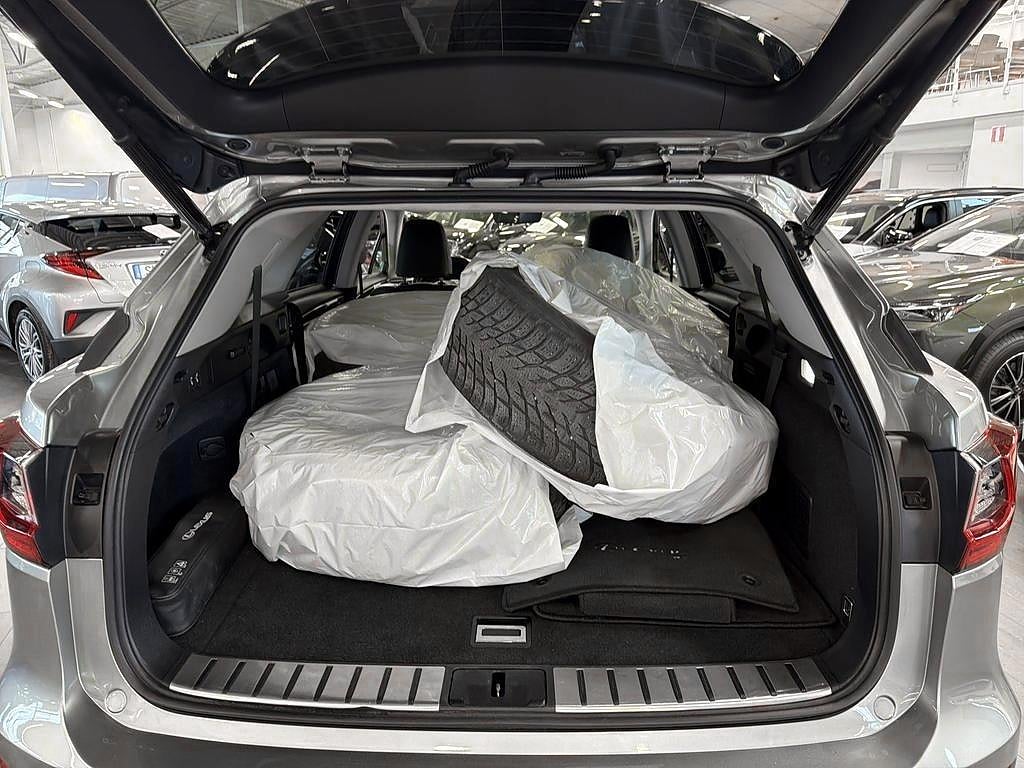 Lexus RX 2018 - miniatyr 10