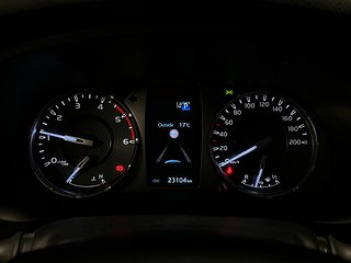 Toyota Hilux Dubbelhytt 2.4 AWD Hero MOMS/Drag/M-värm/Kamera