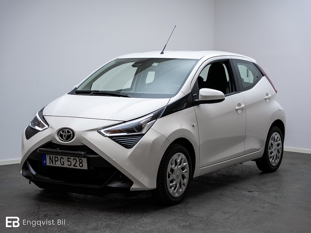 Toyota Aygo 5-dörrar 1.0 VVT-i X-PLAY / BACKKAMERA / MOTORV