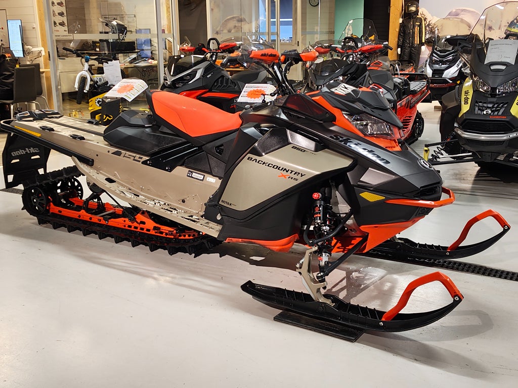 Ski-Doo Backcountry XRS 850 E-tec VIP - 2022 245mil 