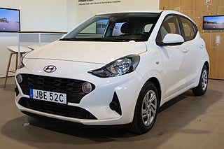 Halvkombi Hyundai i10 1 av 20