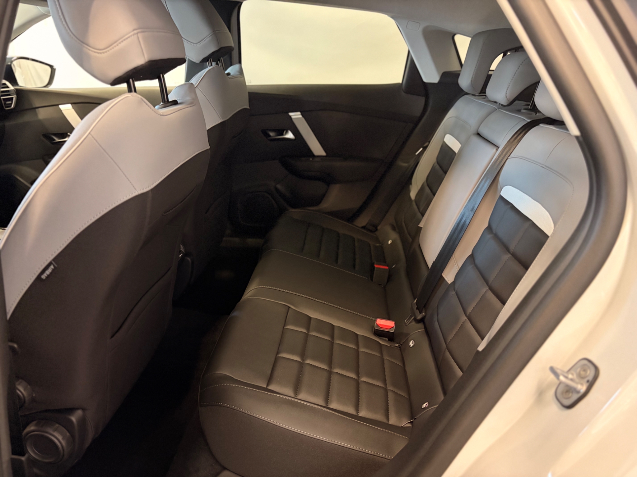 Citroen C4 Max Hybrid 145hk e-DSC Aut 2026, kuva 6/10