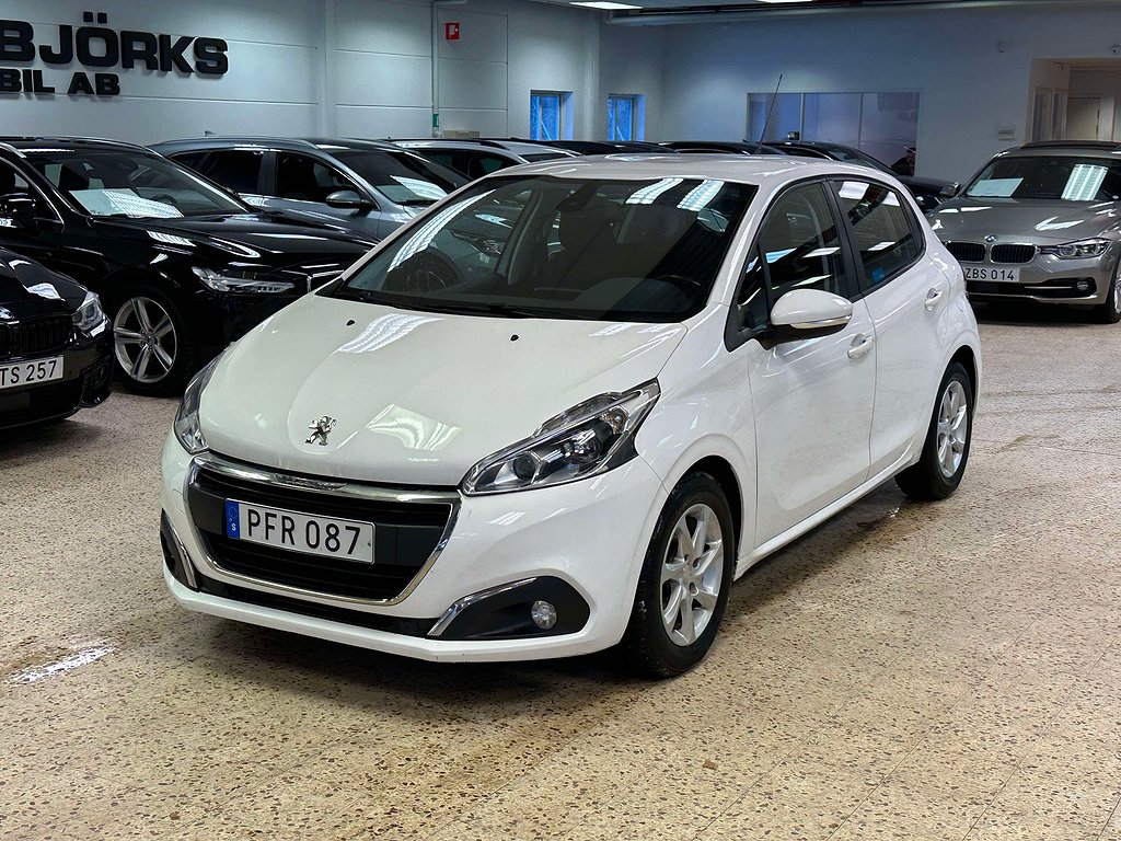 Peugeot 208 5-dörrar 1.6 BlueHDi 7945mil Nyservad 99hk 