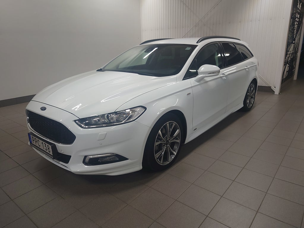 Ford Mondeo  TDCi 180 Hk AWD Powershift ST-Line Värmare Drag