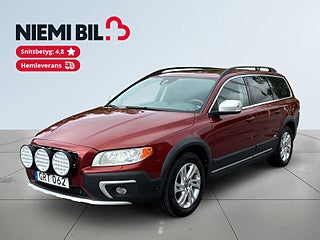 Volvo XC70 D4 AWD Summum SoV-Däck/Navi/Skinn/Värmare/Drag/Elstol – bild 1
