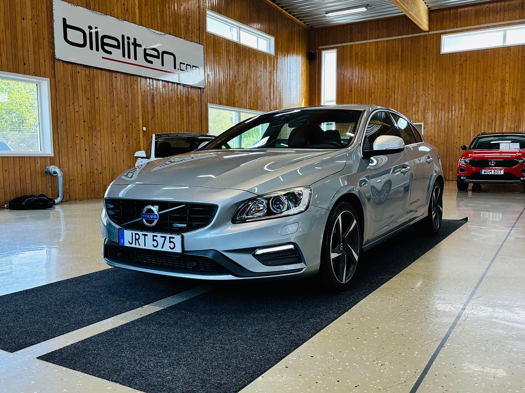 Volvo S60 T5 Geartronic Momentum, R-Design GPS Euro 6
