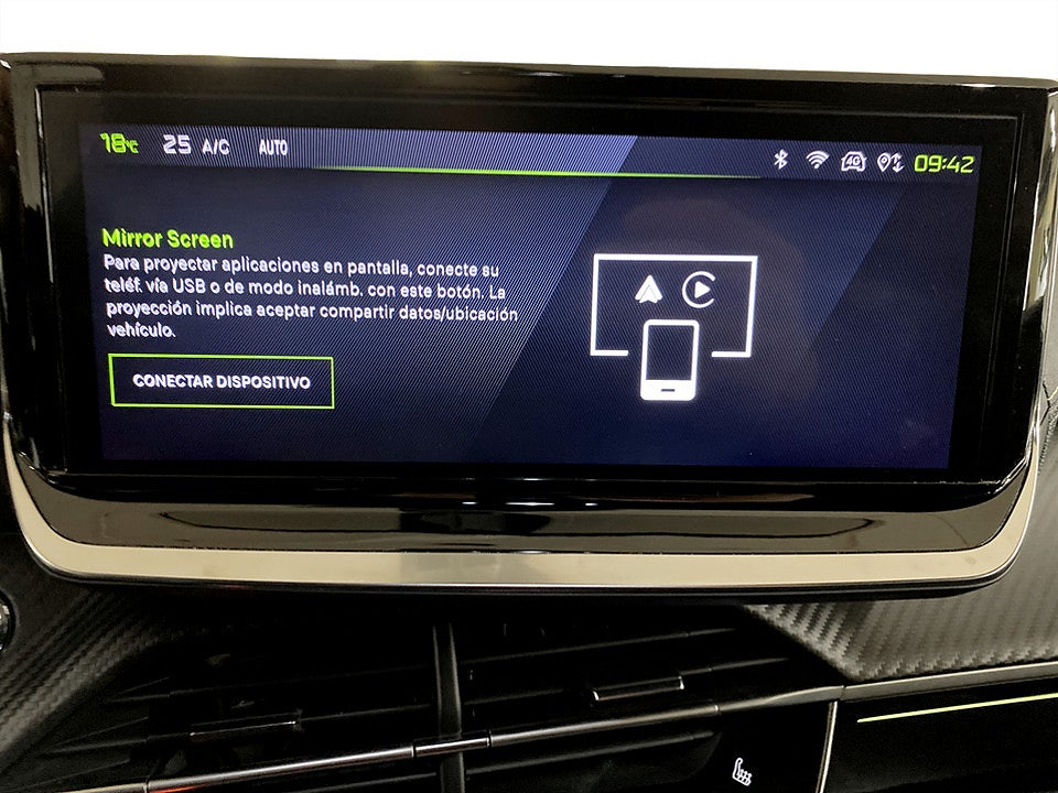 Bild på Peugeot 2008 GT 1.2 PT 130hk Aut - B-KAMERA, ELSTOL