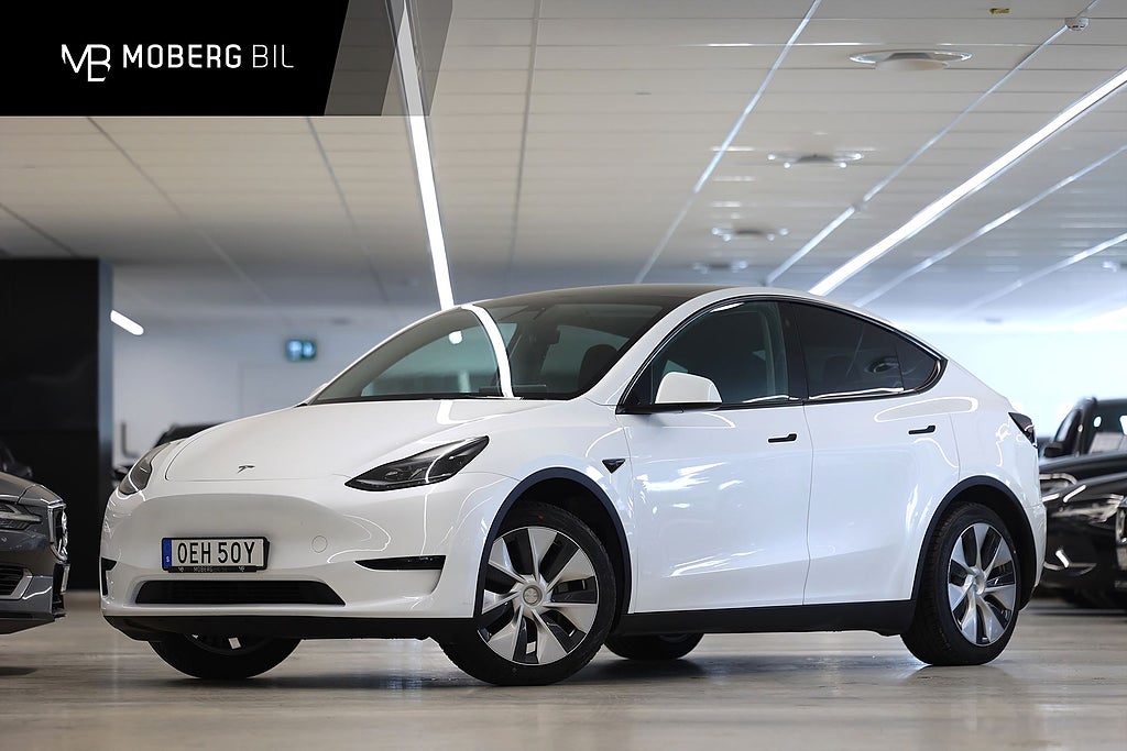 Tesla Model Y Standard Range 299hk Pano Läder Navi Drag B-Kamera