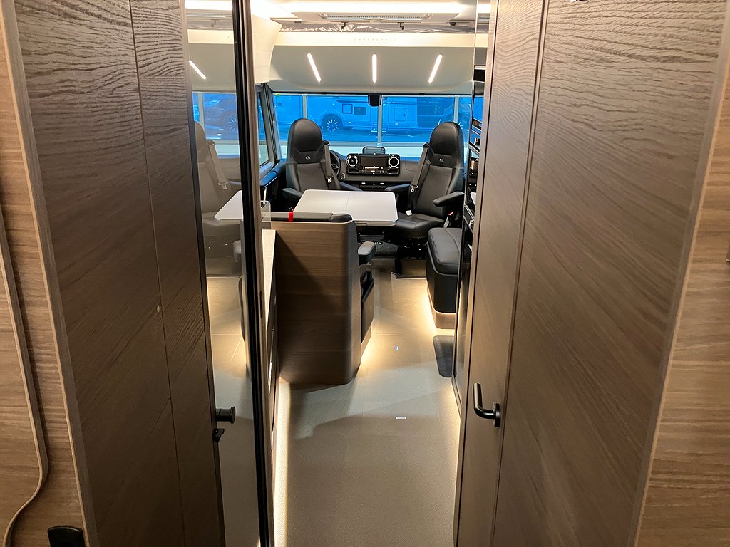 Adria Super Sonic 890 LL / ALDE / AC Bodel / Läder / MB - Adria
