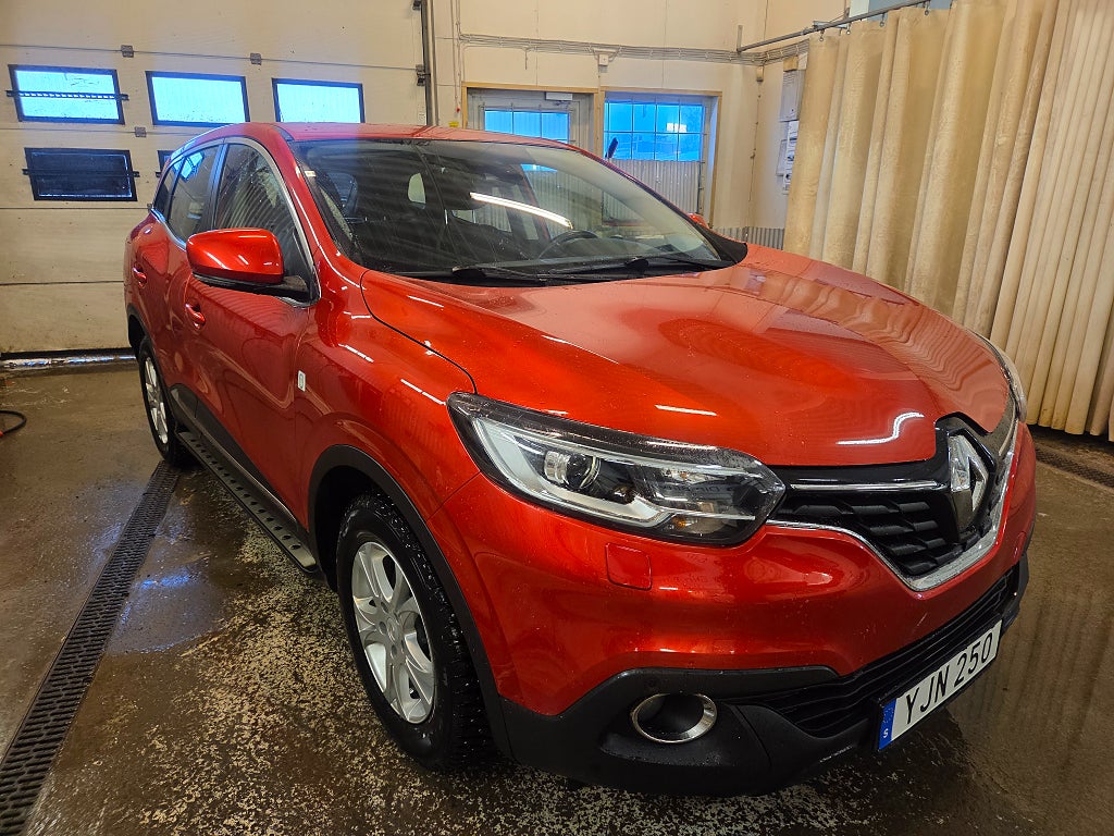 Renault Kadjar 1.2 TCe LIMITED 15000 Mil få ägare Euro 6